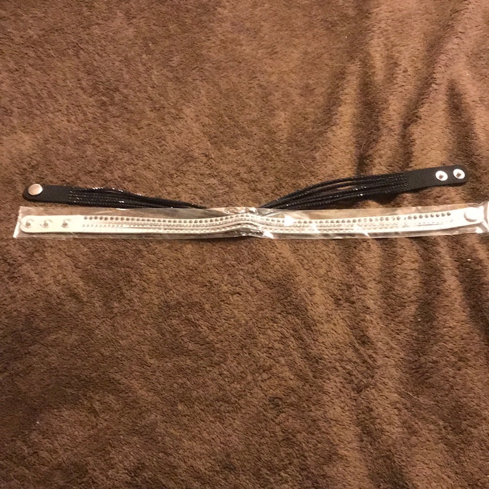 NIP Swarovski Slake Wrap Bracelet Set